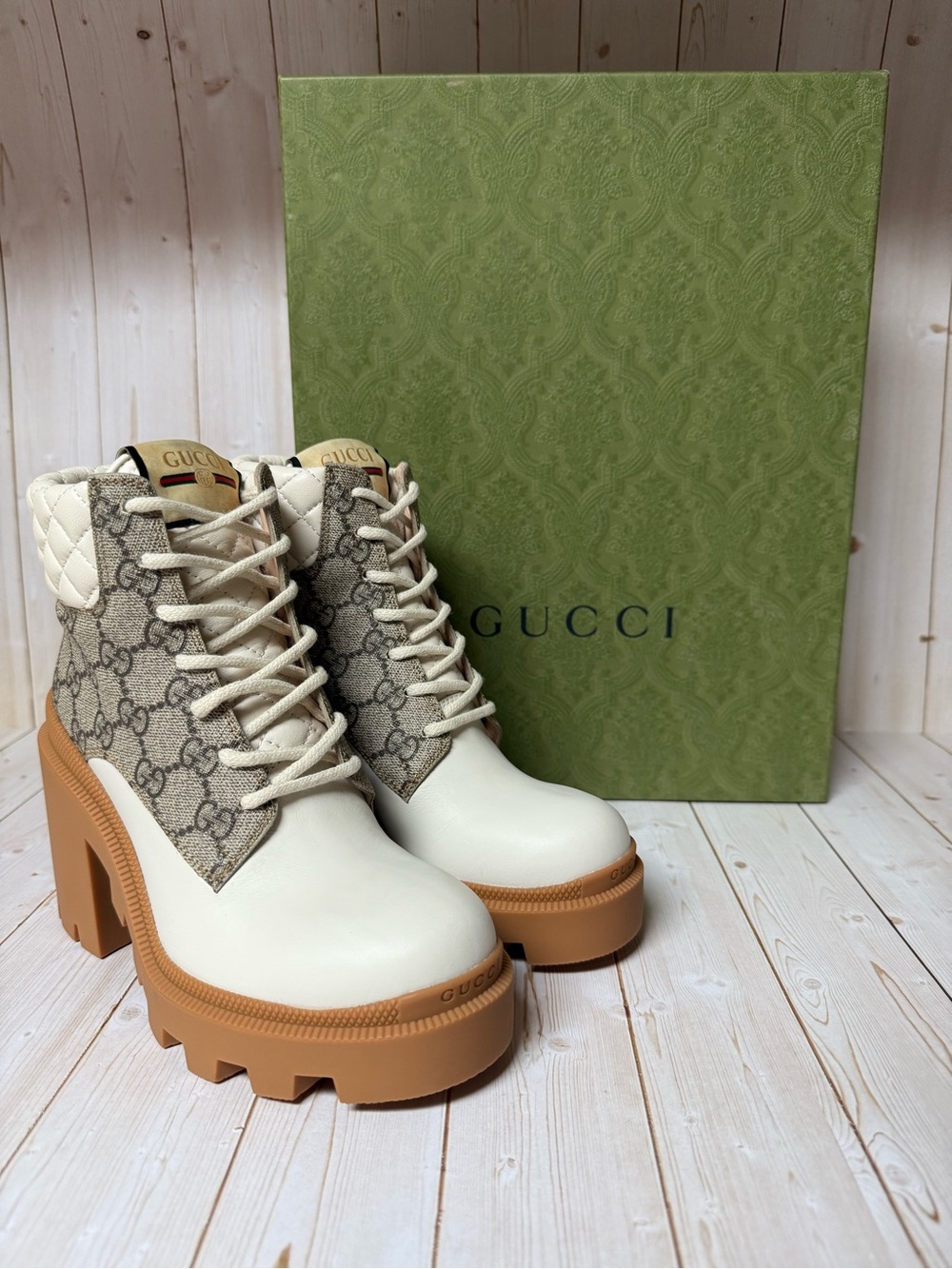 Gucci Calfskin GG Supreme Monogram Quilted Ankle Boots White/Beige Sz 35 / 5